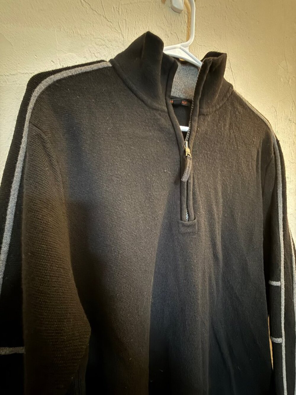 Banana Republic Men's XL 100% Extra Fine Merino Wool Quarter Zip Sweater Black